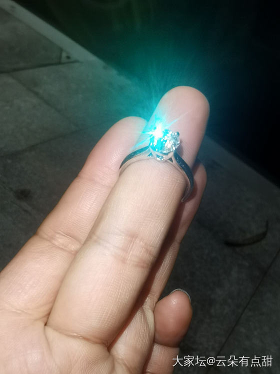 彩虹🌈颜色差好多呢，眼睛都瞎了_戒指钻石