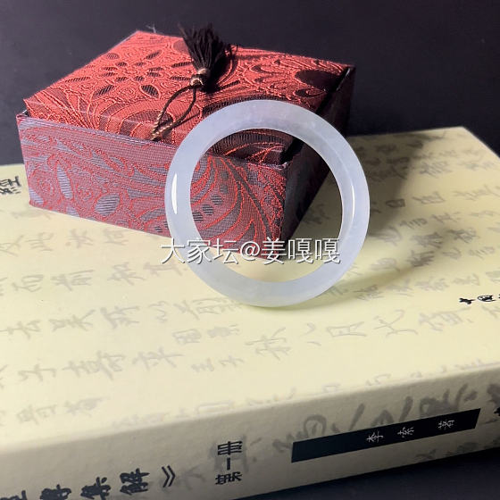 大万种水镯_翡翠