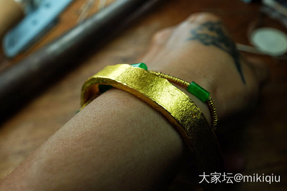 坛子里跟着薅金条兑了料0工费去打了个镯子戴_手镯金