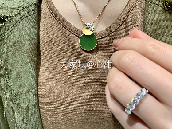 收到了热乎的营养师证～😊😊😊_搭配和田玉钻石