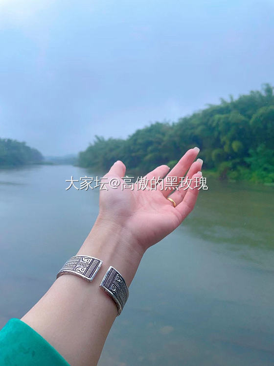 喜欢这种烟雨蒙蒙的感觉_手镯银