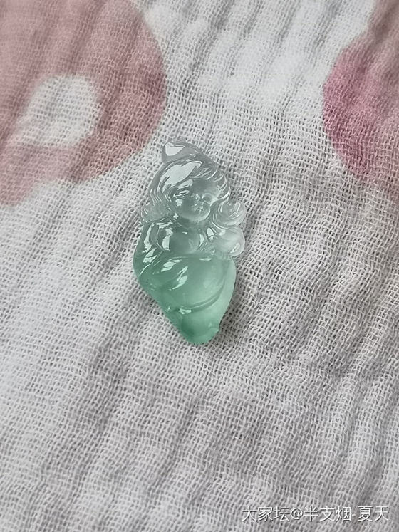 兔女郎还是仙子，反正好看就行了。_翡翠