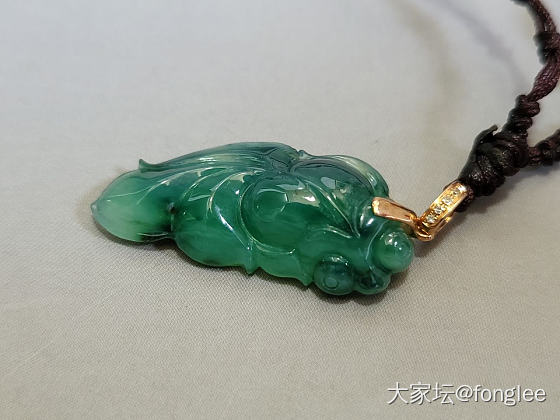 翡翠连年有余小挂件 看下种水怎么样_翡翠