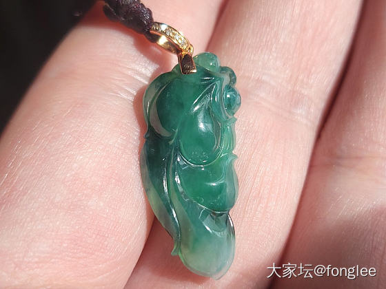 翡翠连年有余小挂件 看下种水怎么样_翡翠