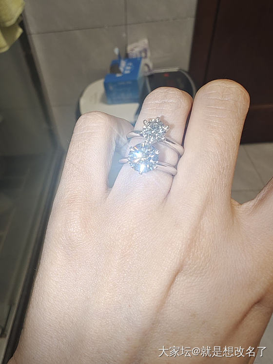 上对比。。。。。_培育钻戒指钻石