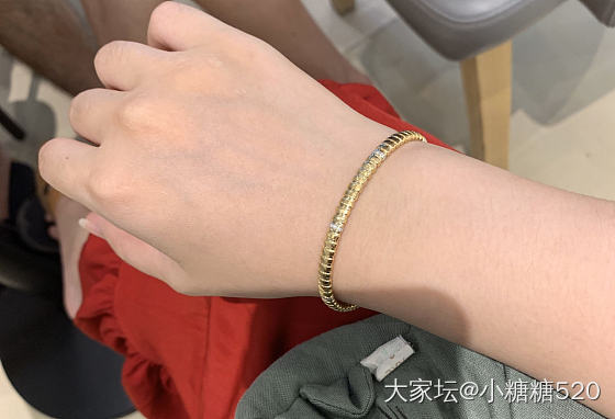 从15号的镯子戴到了18号😂_金