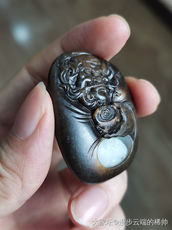特色独籽“钟馗伏魔”_和田玉