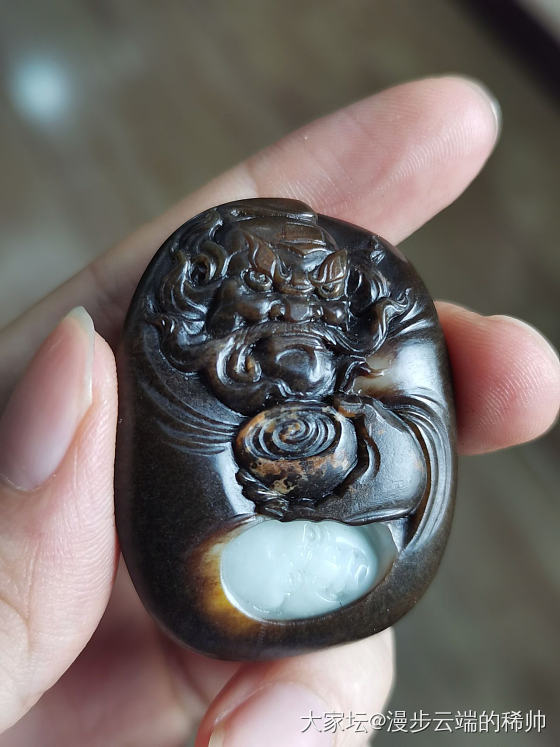 特色独籽“钟馗伏魔”_和田玉