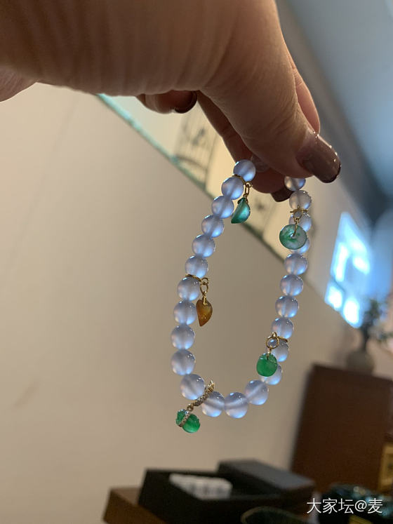 又刚又胶是怎么回事？！_珠串翡翠