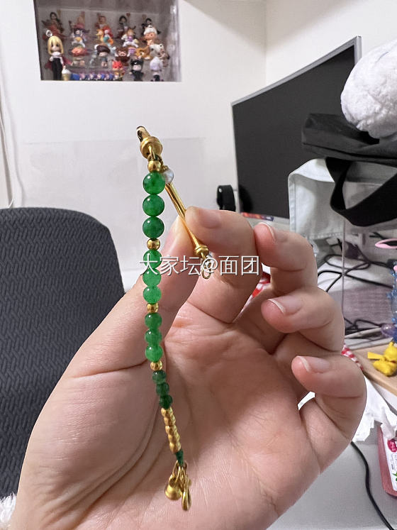 阳绿小米珠，毫无性价比哈哈_翡翠