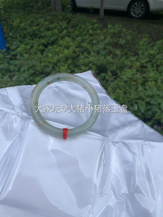 特色镯子没有市场吗_翡翠