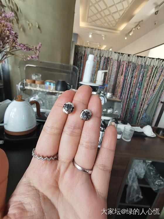 金属尖晶没人爱吗！？_彩色宝石