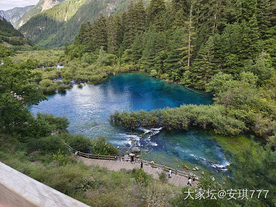 九寨沟，人太多了_旅游