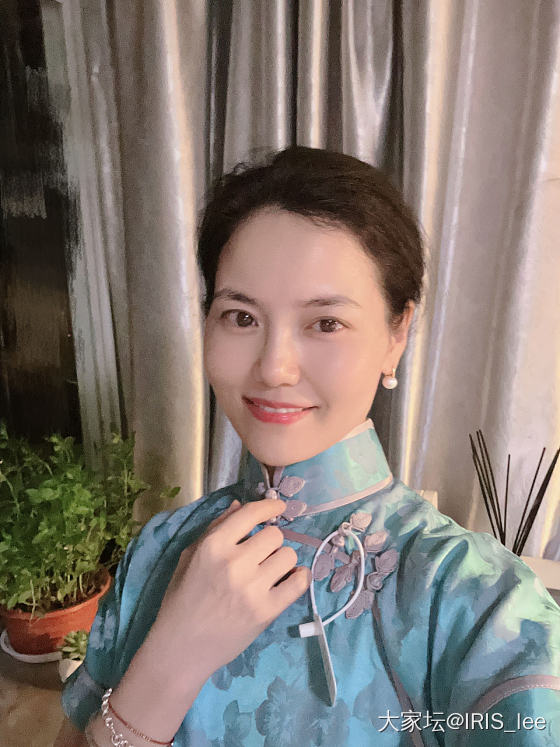 这件蓝色也是我很中意的_穿搭