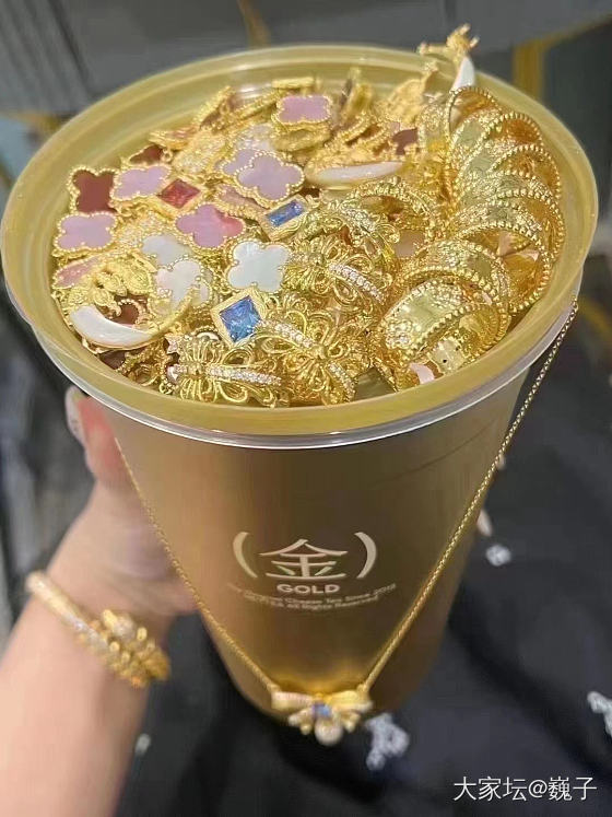 秋天里的第一杯奶茶🥤_钻石名贵宝石彩色宝石金