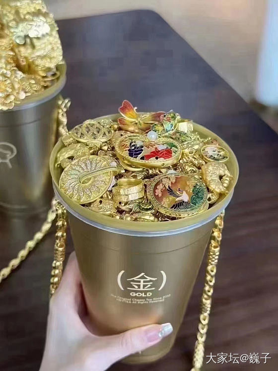 秋天里的第一杯奶茶🥤_钻石名贵宝石彩色宝石金