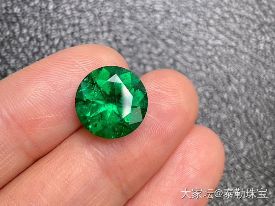 正圆哥伦比亚祖母绿精品裸石5.93ct 收藏级别_名贵宝石