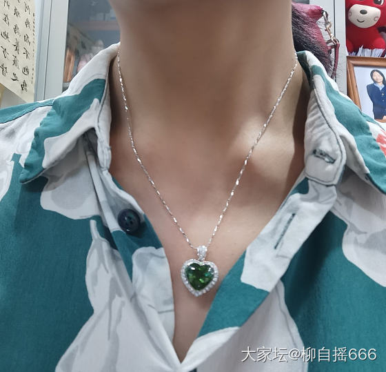 努力向前看…_彩色宝石翡翠