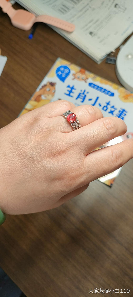 好漂亮！_戒指彩色宝石