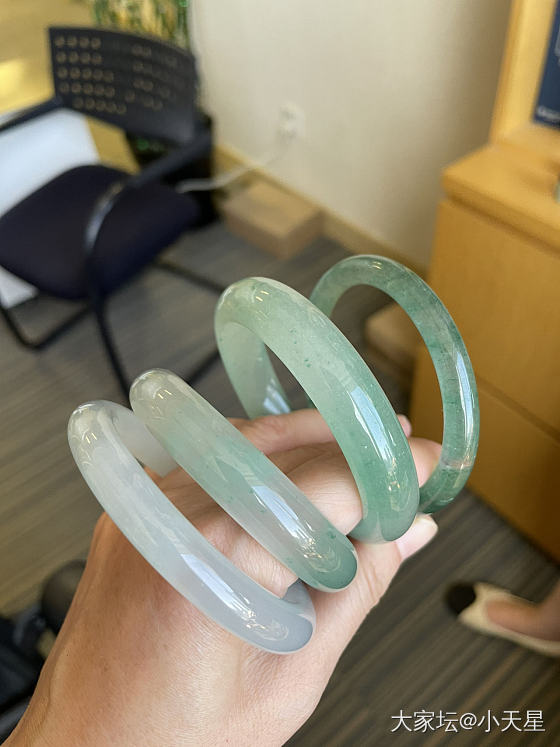翡翠VS 独龙玉 VS 草莓晶_草莓晶玉石翡翠