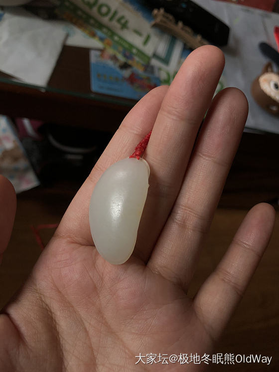 闺蜜帮忙找的白玉小籽料 名家雕刻_和田玉
