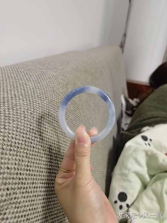 这个角度拍照又真实又好看啊_彩色宝石翡翠