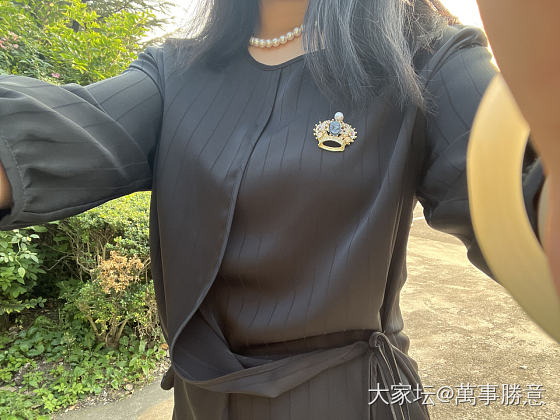 大家看到便宜/折扣的服装，会多买几件囤起来吗？_穿搭