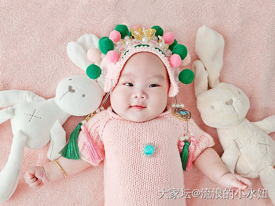 18.18ct帕拉伊巴配毛头小子百日照_彩色宝石
