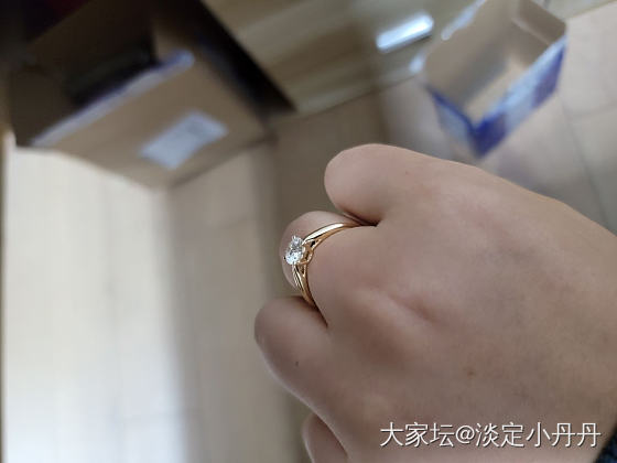 给我冲这个，比六爪的舒服太多了_戒指钻石