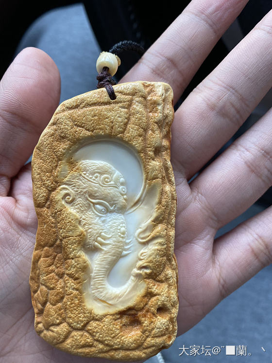 本命佛_雕刻蜜蜡