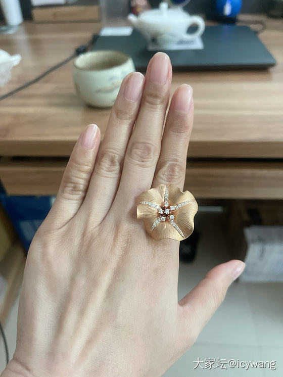 闲的没事秀戒指_戒指欧泊金