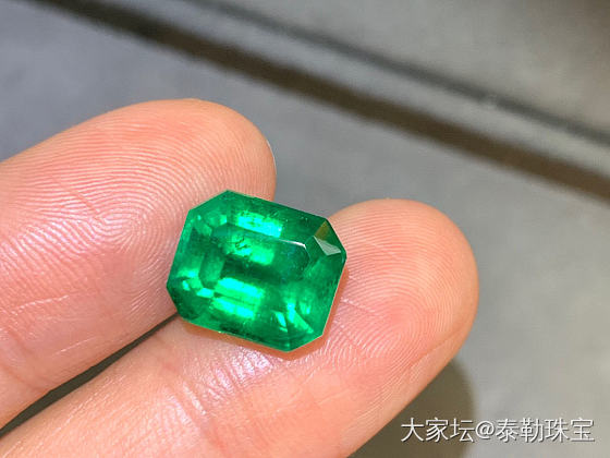 5.64ct 哥伦比亚muzo_祖母绿