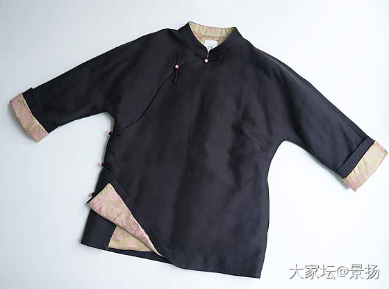 过年姐妹们有买新衣服的习惯吗？_穿搭