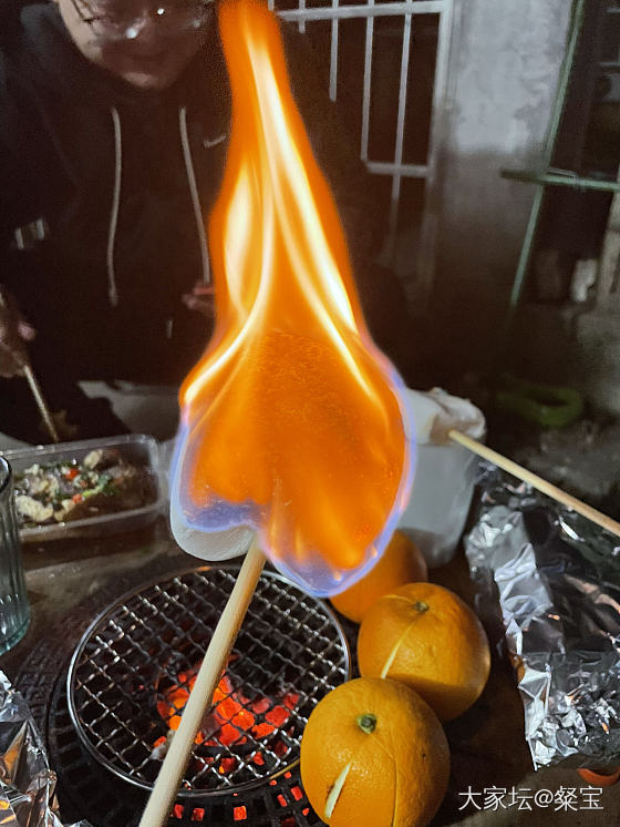 祝愿大家新的一年红红火火火火火火🔥_节日