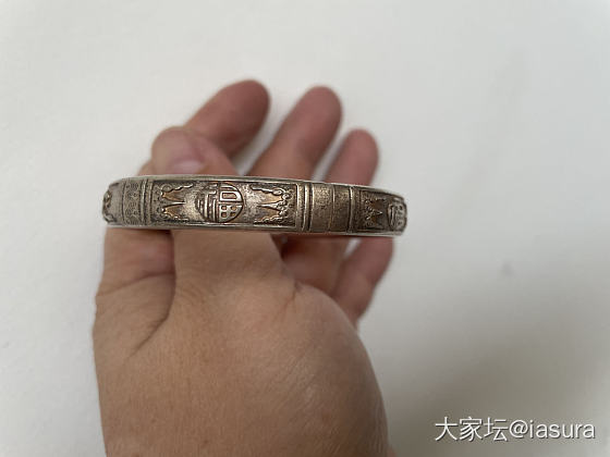 懂小珍家产品的姐妹们，请问这款叫什么？_手镯银匠人