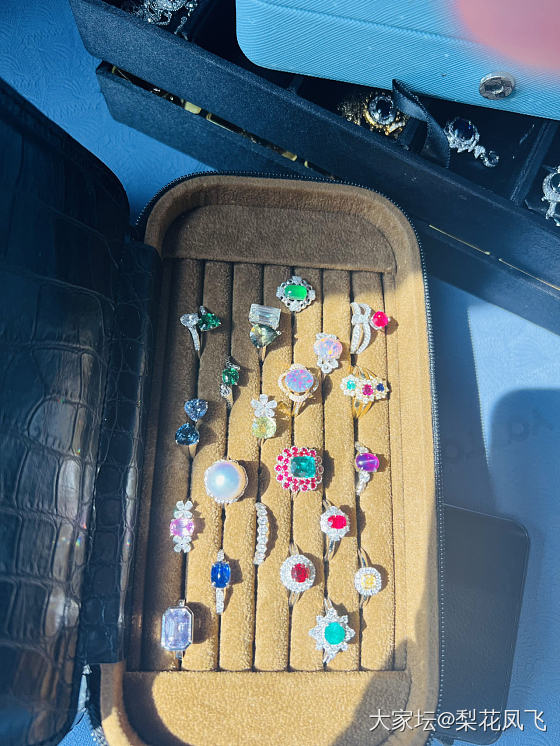 挑明天上班的小饰品_彩色宝石