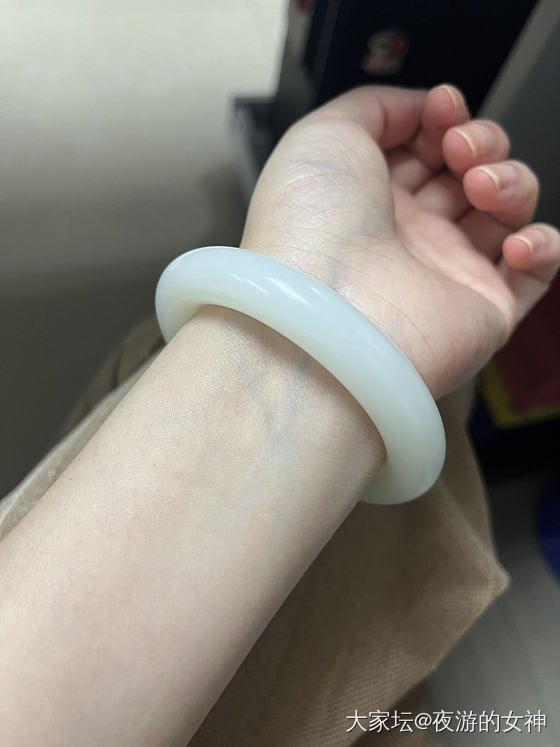 出坑了当毕业镯子可以吗😌_手镯和田玉