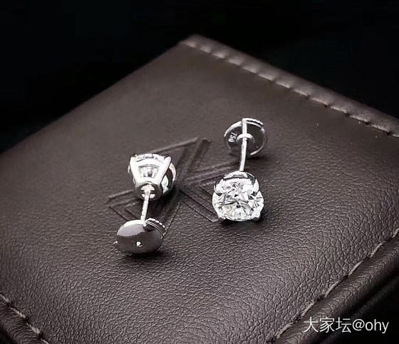 请问各位刘亦菲们，耳钉选择哪个款式_耳钉钻石