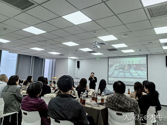 逆势开店在寒冬_微商网店商家商户市场