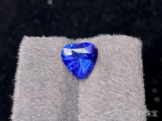 5.06ct 斯里兰卡无烧皇家蓝_名贵宝石