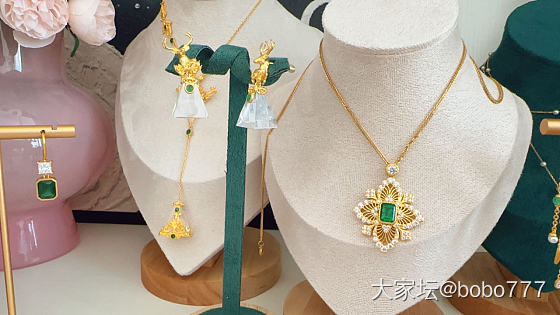 春日晴好，浮光跃金——闲来无事布置展台_琳琅满目金