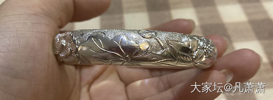 见多识广的坛友们，请问这是哪家的花色呀_银