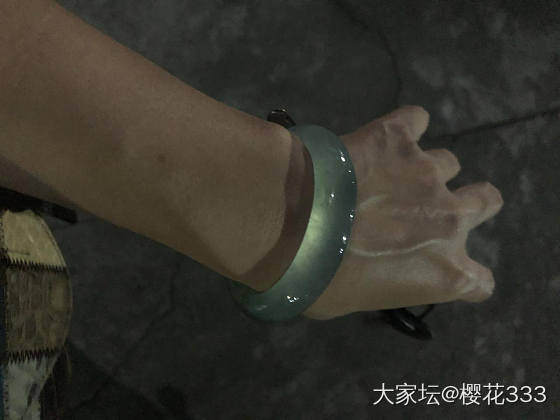 感觉苹果15比7p拍得更真实_翡翠