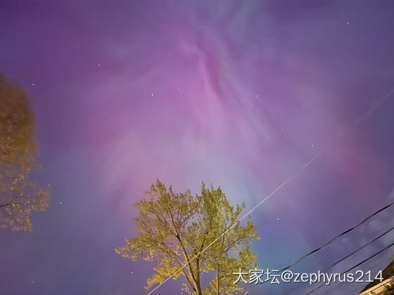 昨夜在家里看到极光_闲聊