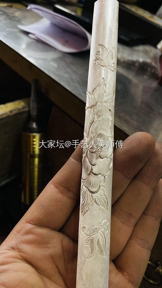 蝶恋牡丹 纯手工錾刻银手镯_银