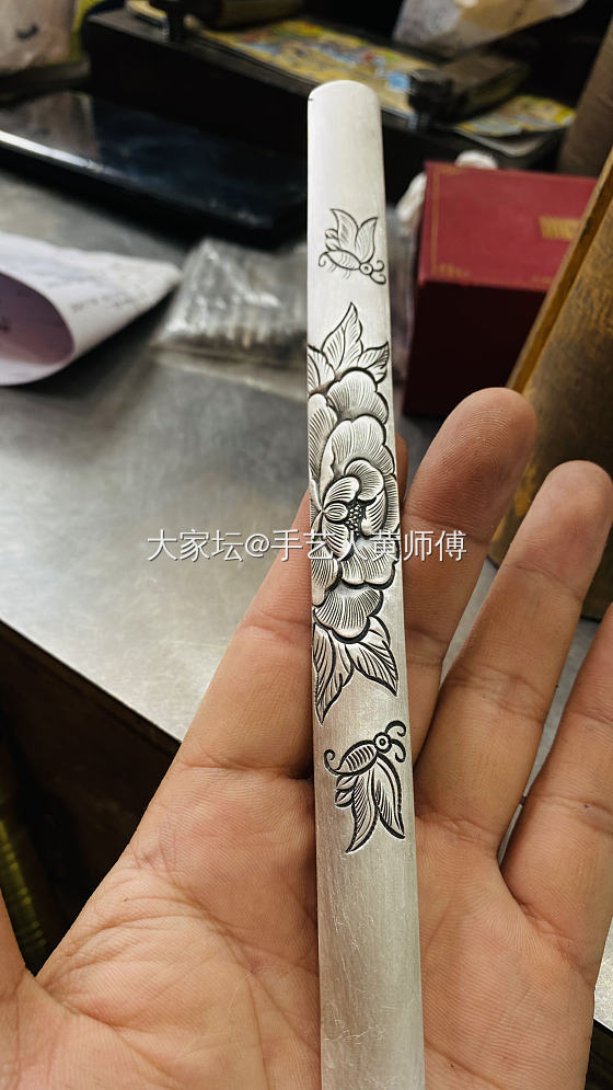 蝶恋牡丹 纯手工錾刻银手镯_银