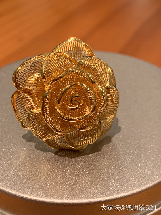 周大福花花戒指_戒指金