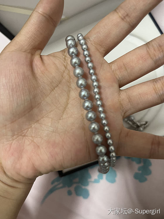热心姐妹帮忙看一下，这条项链有辐照和染色吗_有机宝石