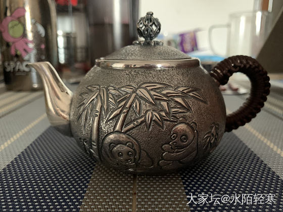 银茶壶和茶宠_银