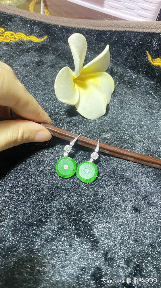 新入平安扣耳坠_翡翠